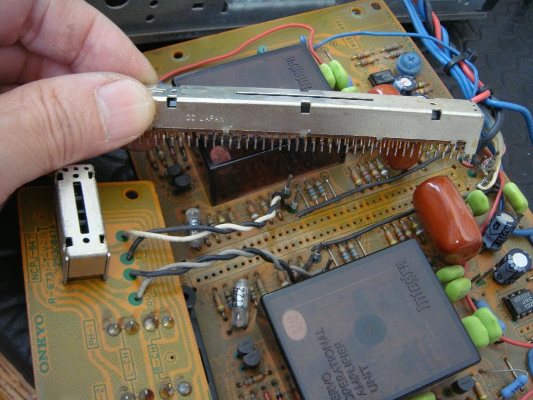 整備済 程度良 ONKYO オンキョー Integra A-819 木目パネル