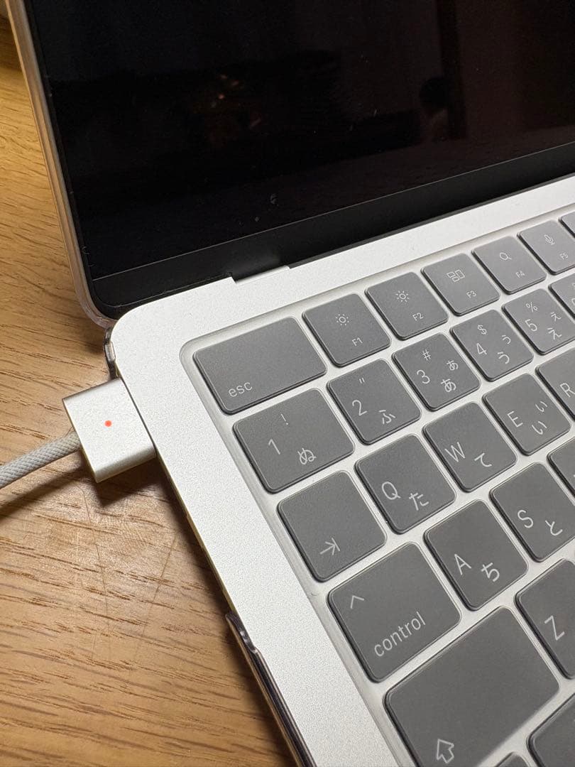 MacBook Air M2 8GB 256SSD シルバー