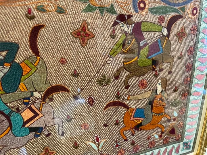 ノクシカタ刺繍　大型タペストリー　国内額装