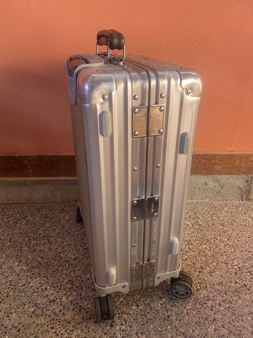 ま*ぃ様 希少旧ロゴ×ルフトハンザ★RIMOWAリモワ クラシックフライト35L