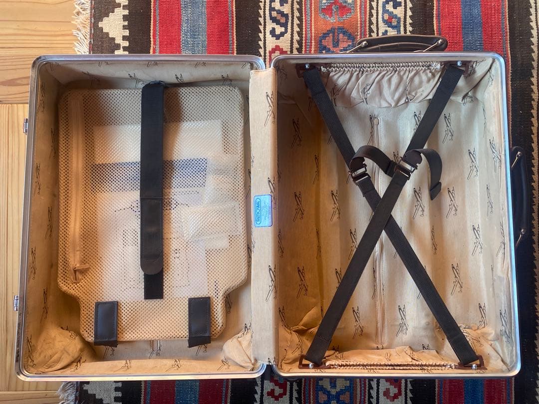 ま*ぃ様 希少旧ロゴ×ルフトハンザ★RIMOWAリモワ クラシックフライト35L