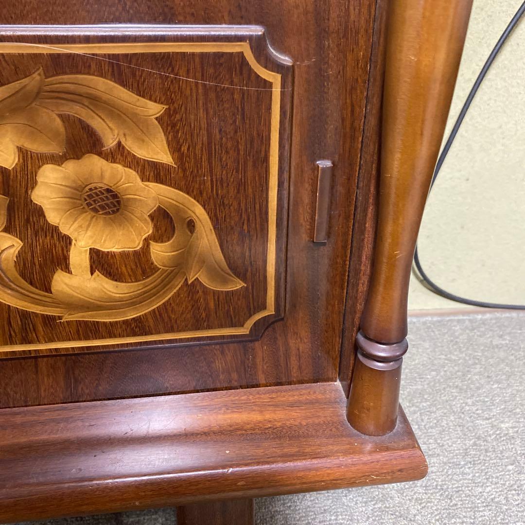 ヴィンテージ　 レトロ　 木製 　ガラス扉　キャビネット　サイドボード