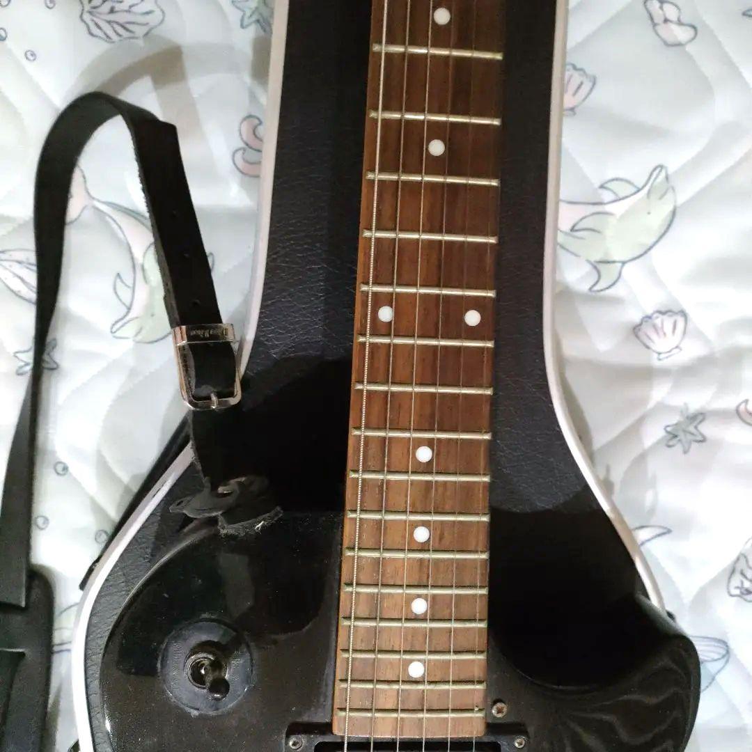 エピフォン レスポール スタジオ ブラック 黒 ケースとストラップとスペア弦付