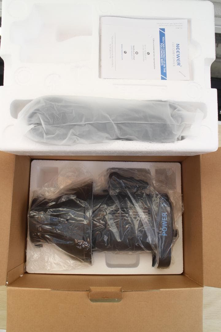 [M-TN 2211] NeewerのLEDスタジオライトセット