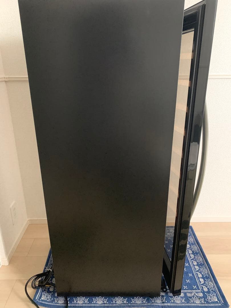 【2022年製】WE-C27W ワインセラー 27本収納