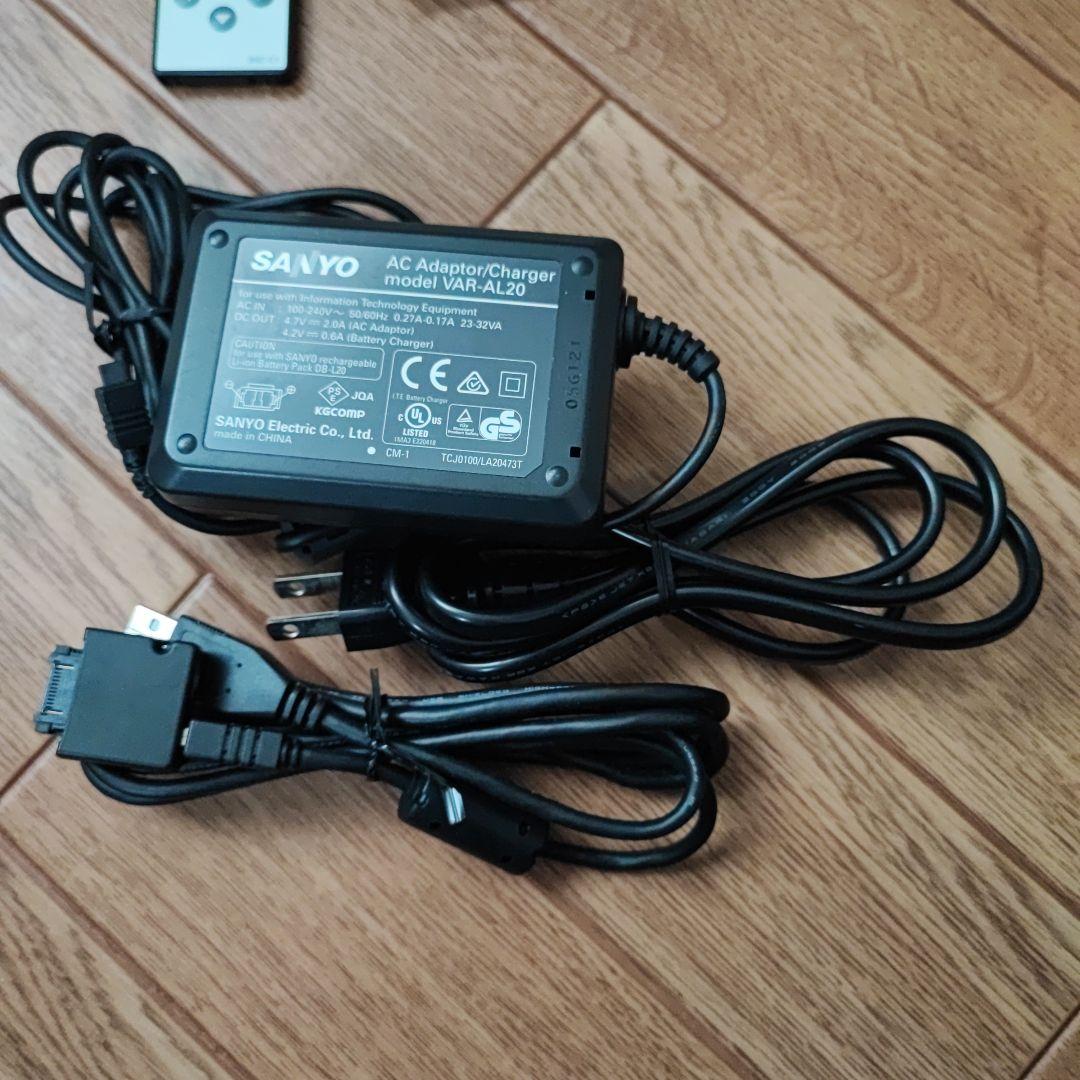 SANYO Xacti DMX-C5 コンパクト デジタルビデオカメラ ピンク