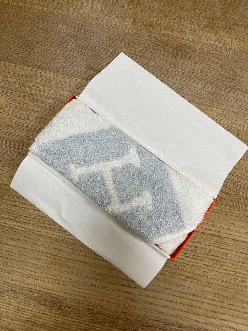 HERMES チェック柄タオルハンカチ