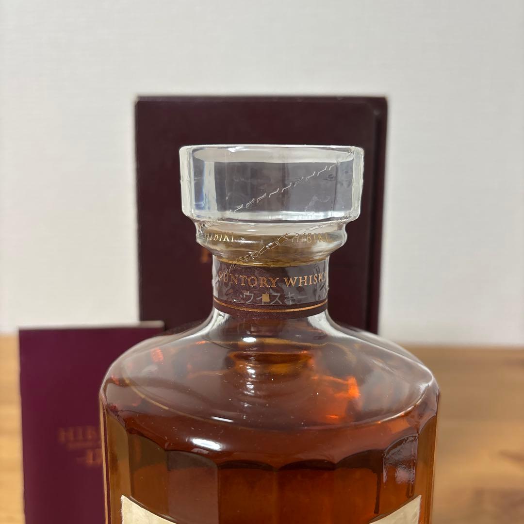 サントリーウイスキー　響17年　箱付　未開栓　終売品 ❽