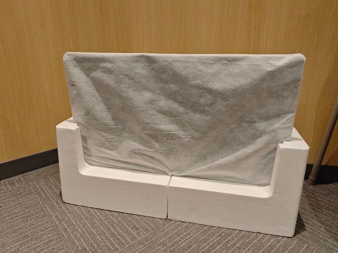 本体と元箱 Apple iMac 27インチ シルバー M395X 5K