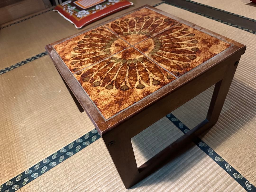 タイルトップテーブル、英国ヴィンテージ