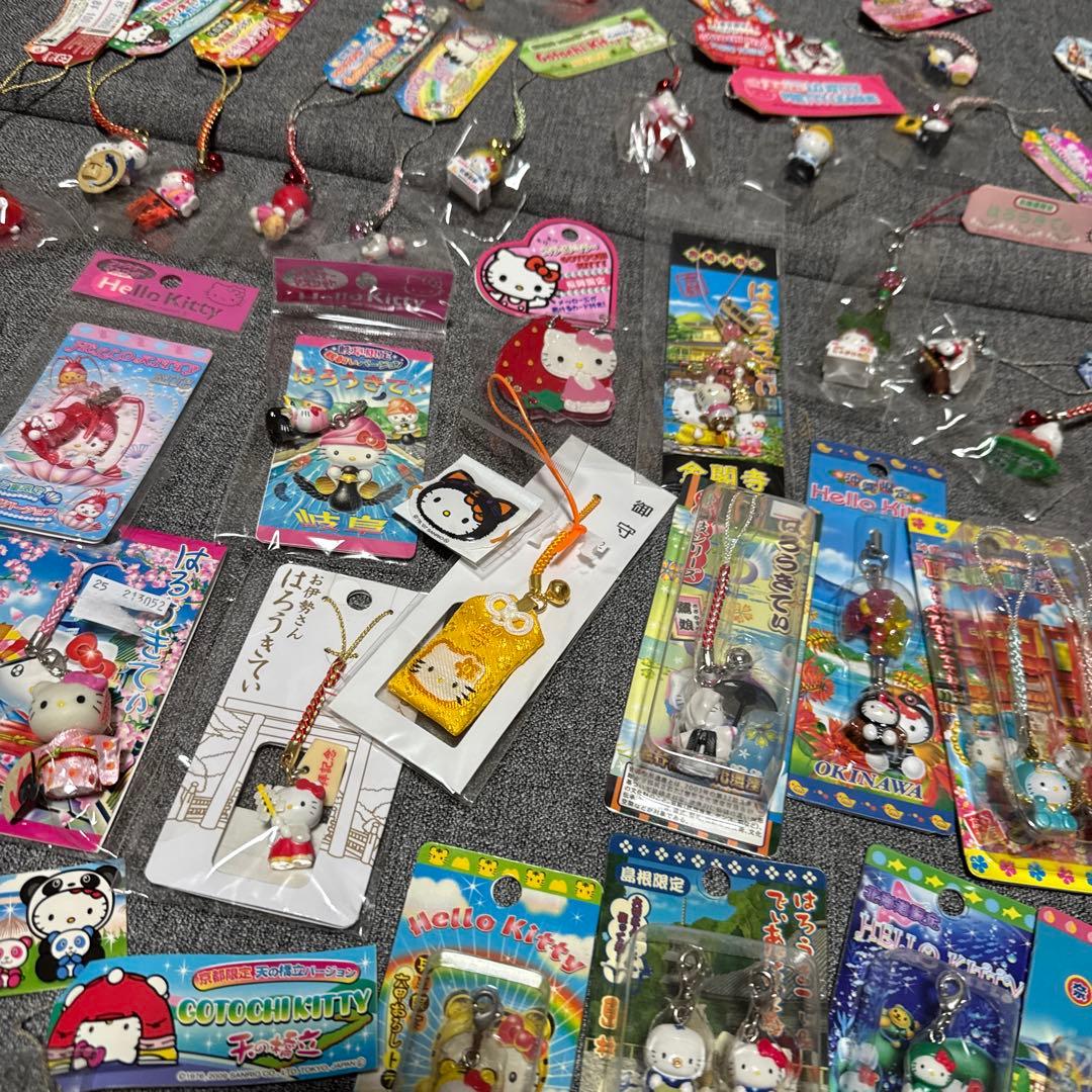 大量♡ハローキティご当地根付ストラップ　ファスナーストラップなど　まとめて60個