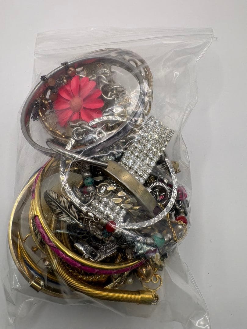 イミテーションアクセサリー 大量まとめ売り業者様歓迎 B7袋約20袋分