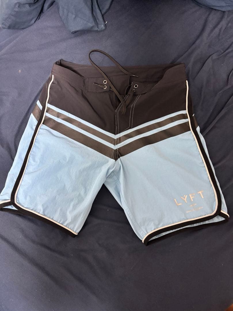 LYFT サーフパンツ Sサイズ