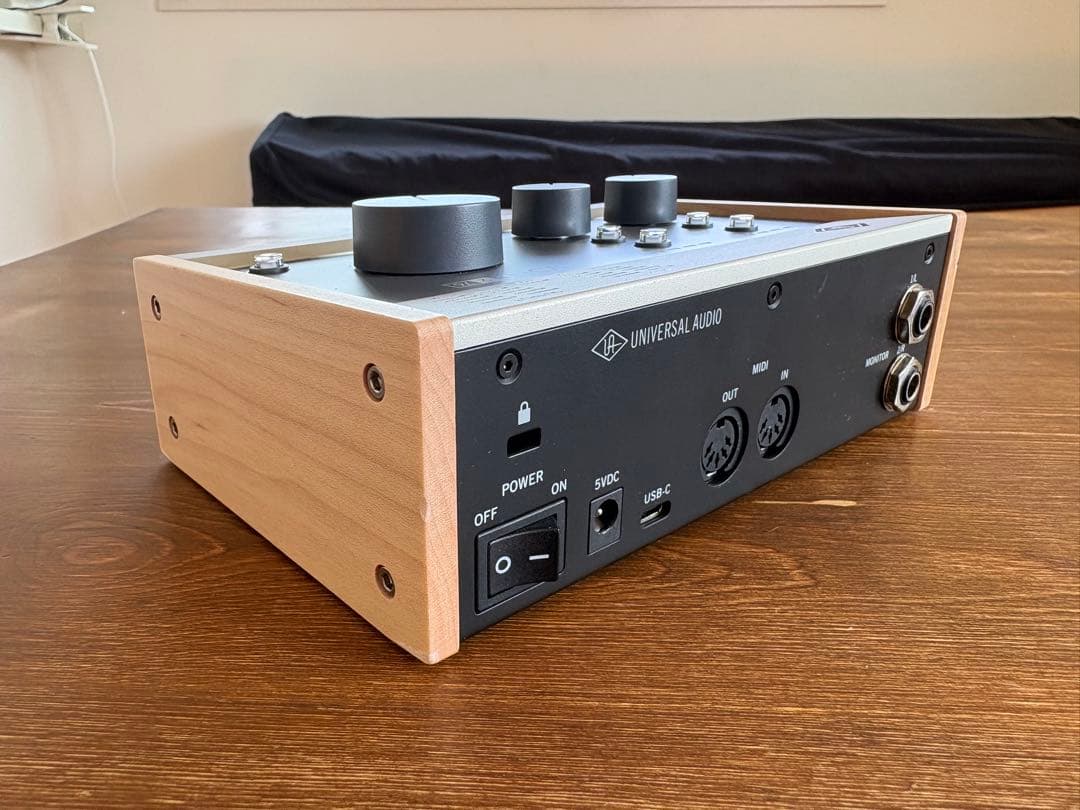 VOLT276 Universal Audio オーディオインターフェイス