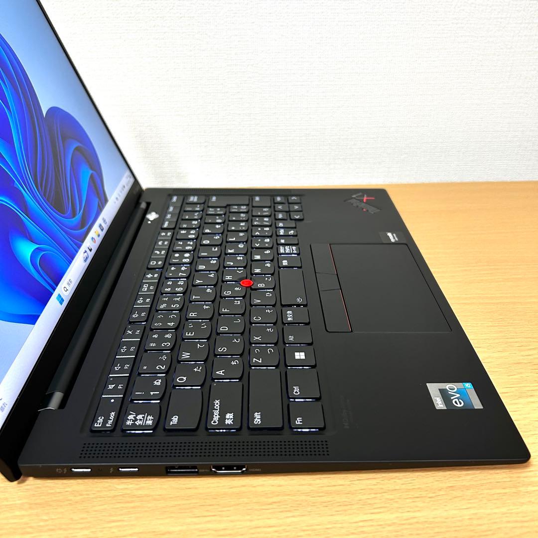 美品 Lenovo THINKPAD X1 CARBON Gen10 第12世代