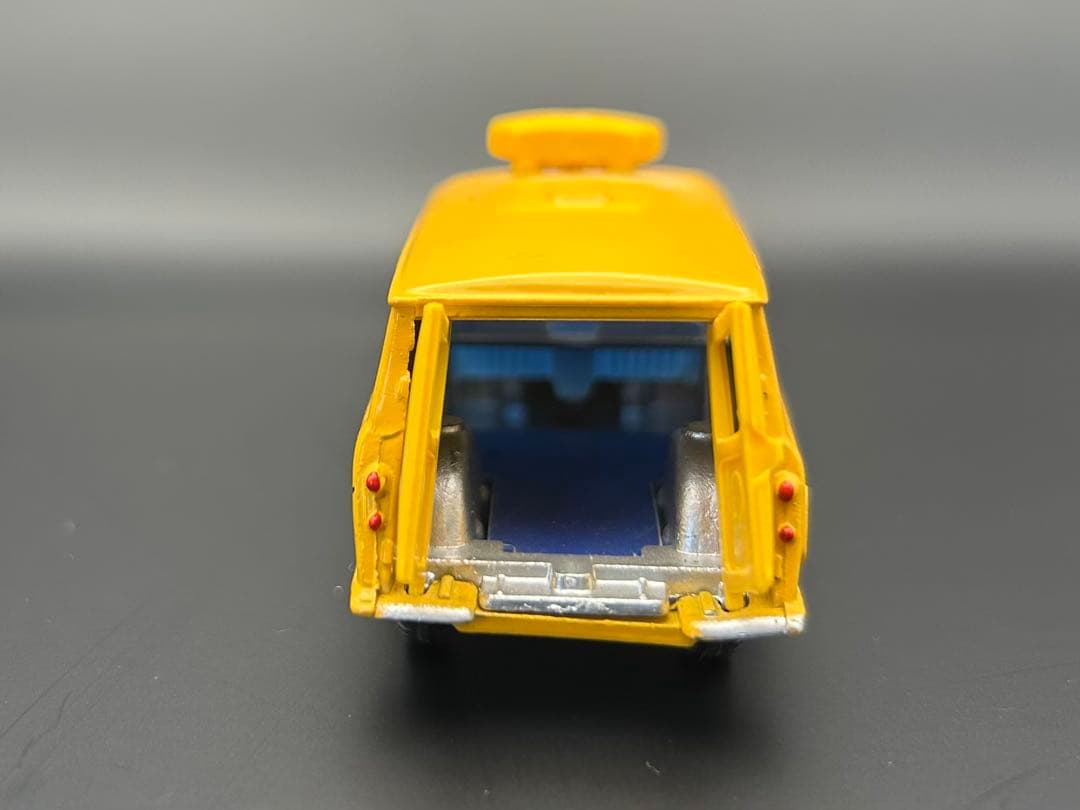 DINKY TOYS A.A. MINI VAN 274 ロードサービスミニバン
