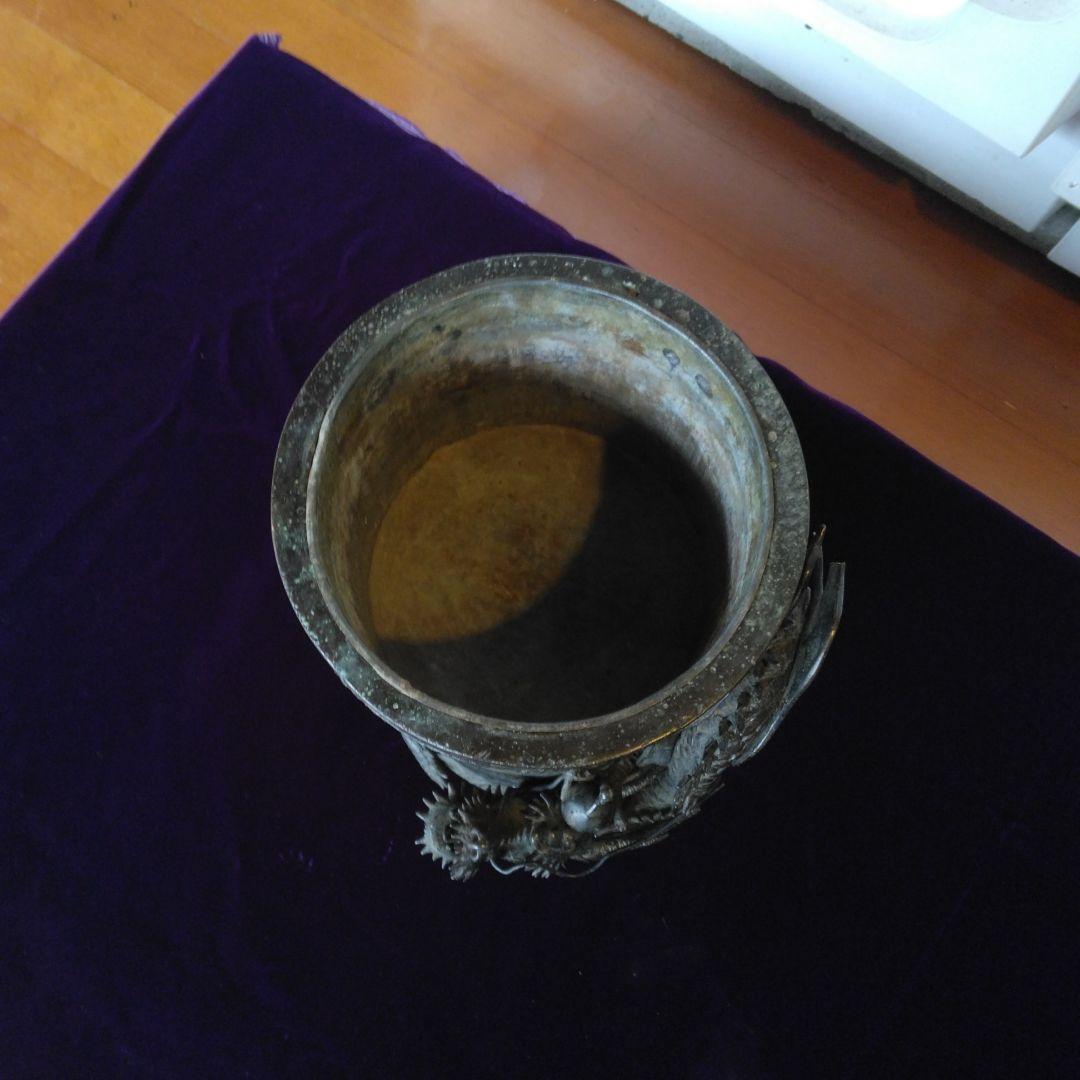 花瓶　銅製　龍模様