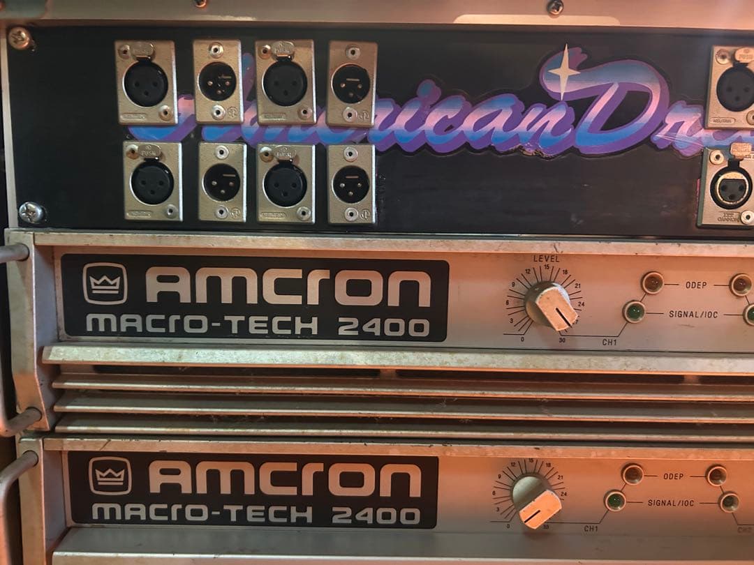 Crown社のパワーアンプ「Macro-Tech 2400」　　2台セット