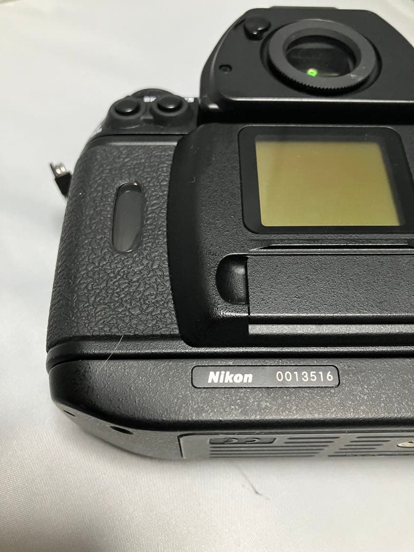 Nikon F6、SB-910、レンズ、MB-40、EN-EL4a、MH-21等