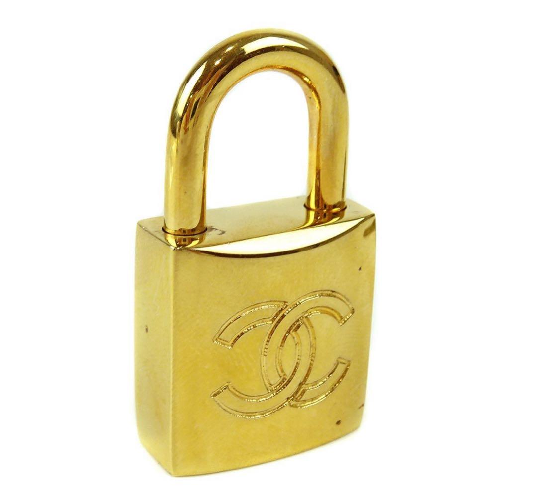 R2206 シャネル ココマーク カデナ キー セット 南京錠