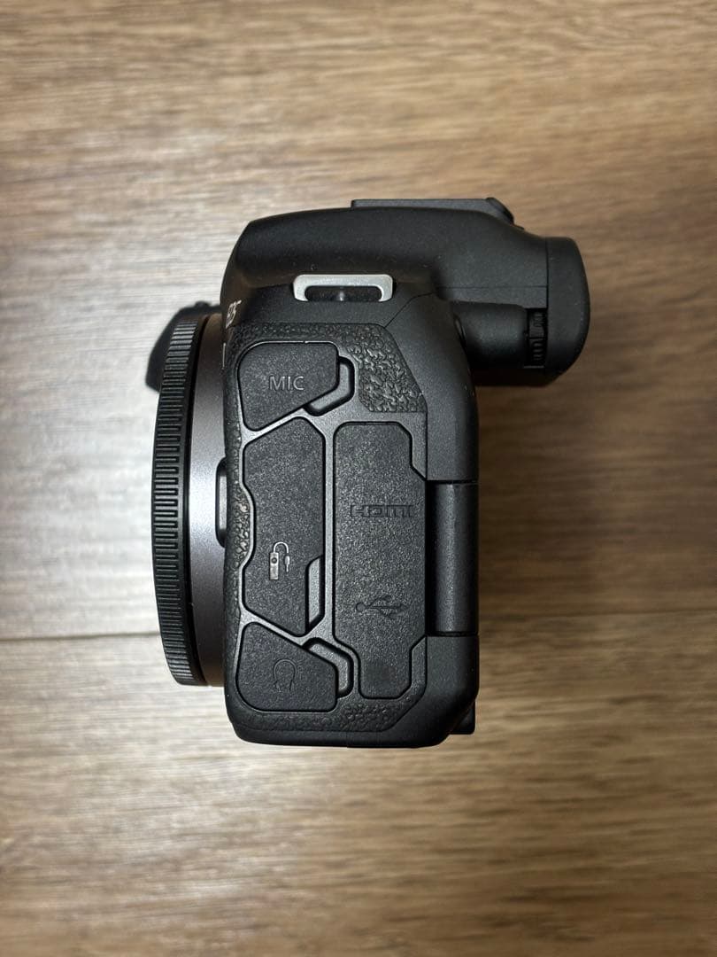 【中古】Canon EOS R7 本体 取扱説明書付き