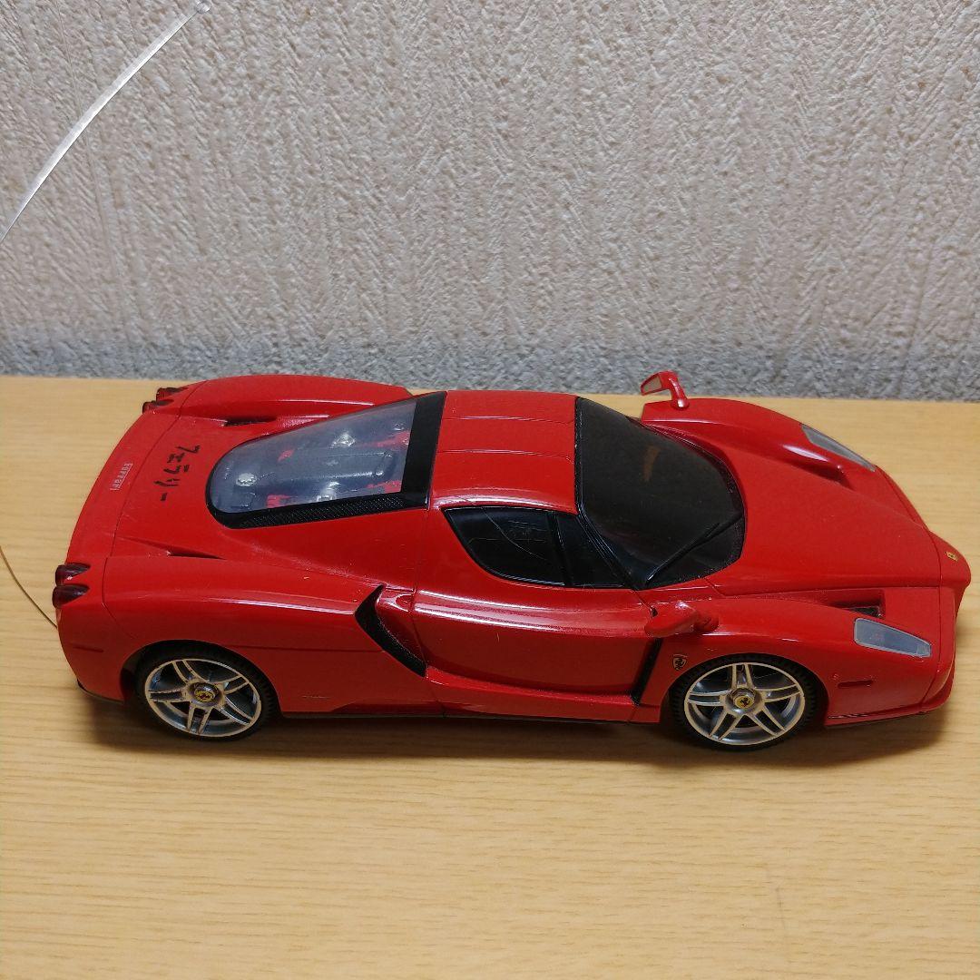 フェラーリ 1/10スケール ラジコンカー