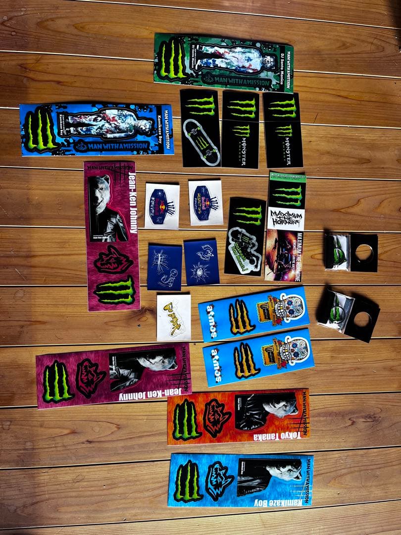 モンスター　レッドブル　ステッカー　アクセサリー