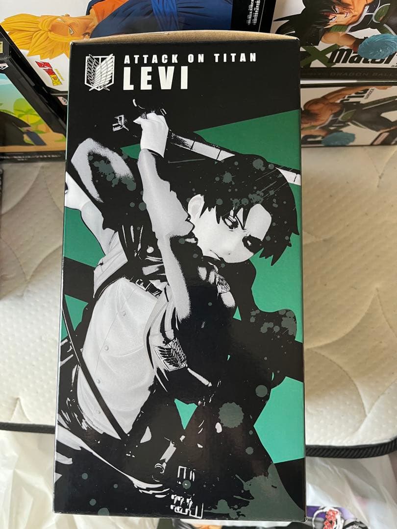 進撃の巨人 リヴァイ 1/8スケール フィギュア