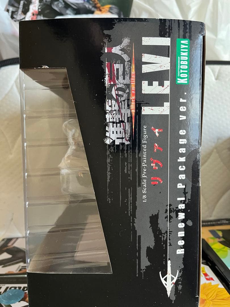 進撃の巨人 リヴァイ 1/8スケール フィギュア