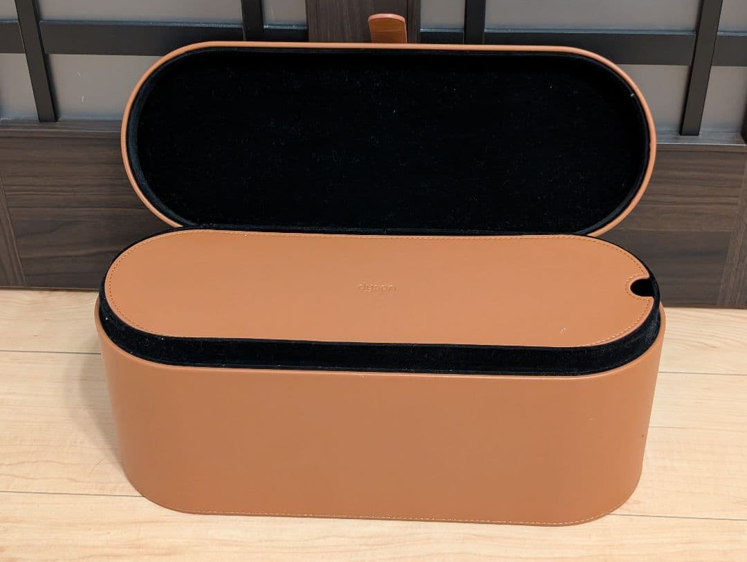 dyson/エアラップ/収納箱,マット,ドライヤー,ブラシ,カーラー4本付