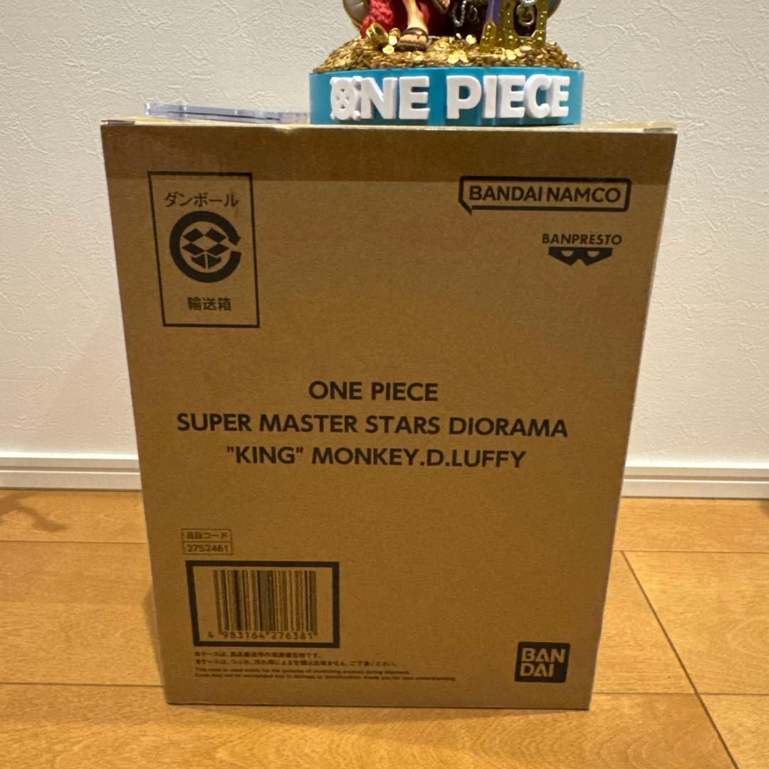 ワンピース ルフィ フィギュア 王冠付き