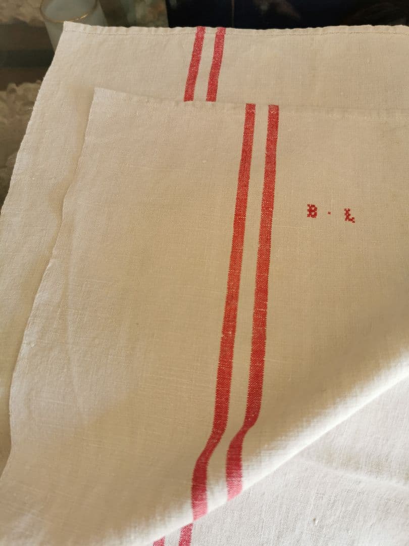 アンティークフランス ダブルレッドライン ホームスパンリネン大判クロス ＢＬ刺繍