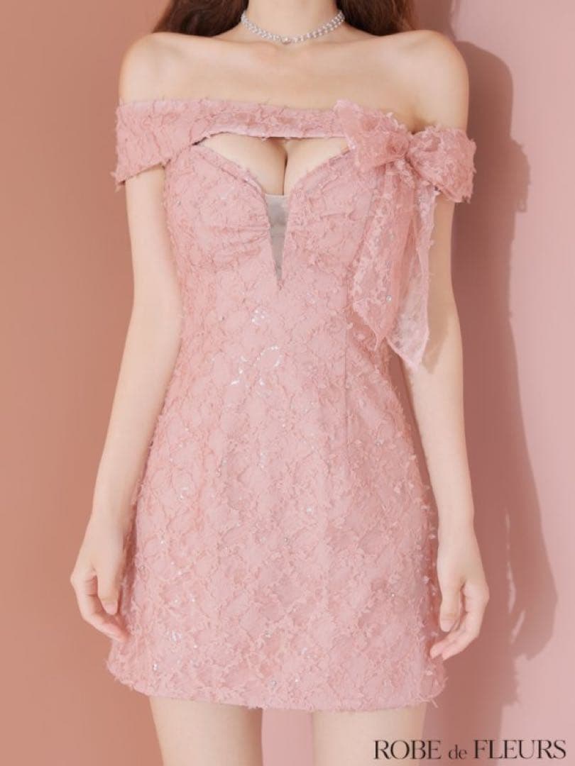 ROBE de FLEURS ピンクオフショルダーレースミニドレス