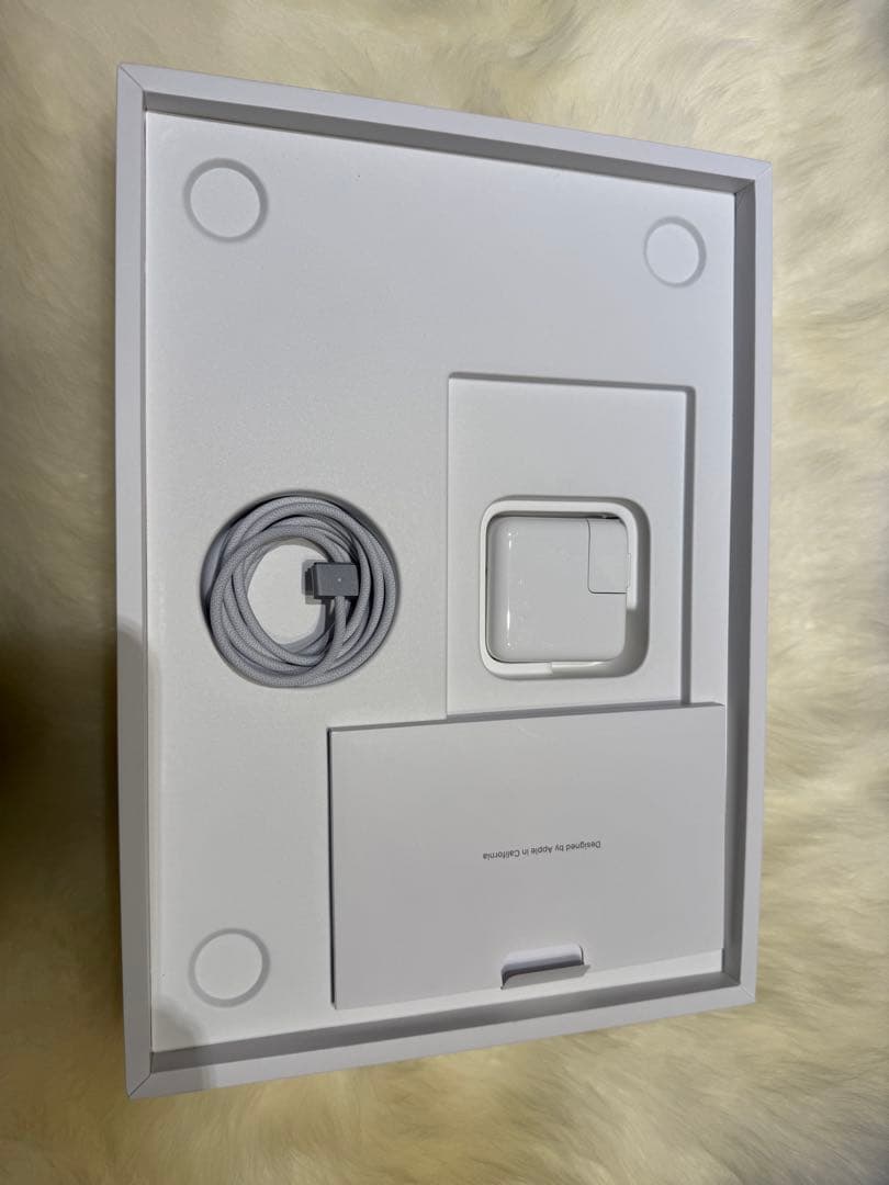 MacBook Air 2022M2 SSD256GB メモリ8GB