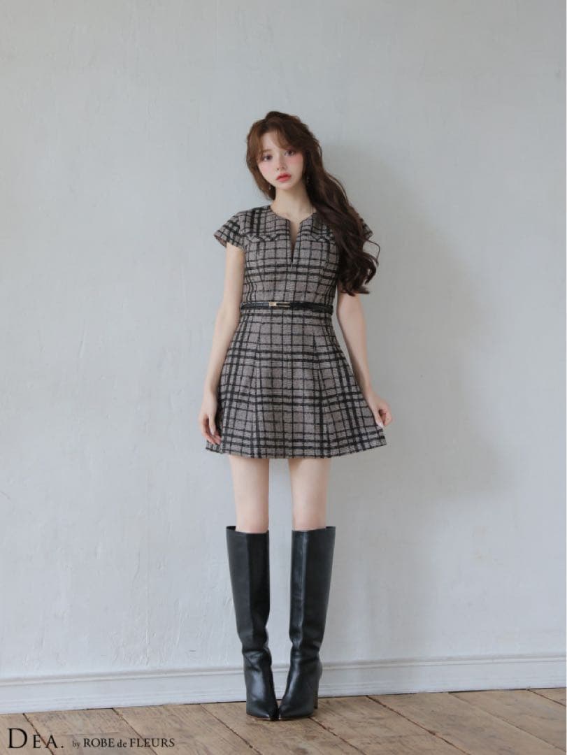 新品　ディアバイローブドフルール　チェックツイード袖付きプリーツスカート　ドレス