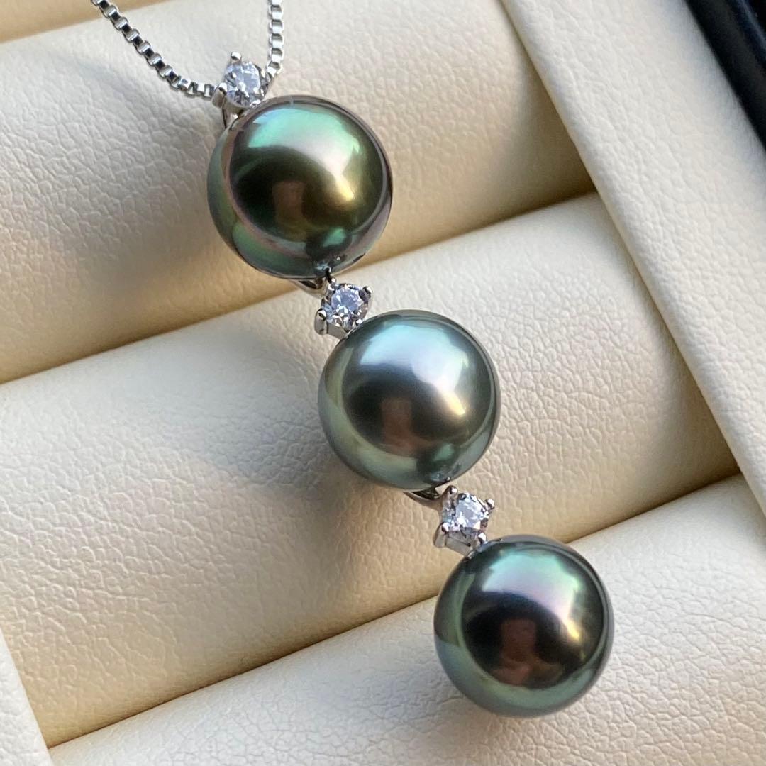 本真珠　南洋黒蝶真珠3連パールネックレストップ　ピーコックグリーン虹色PT804