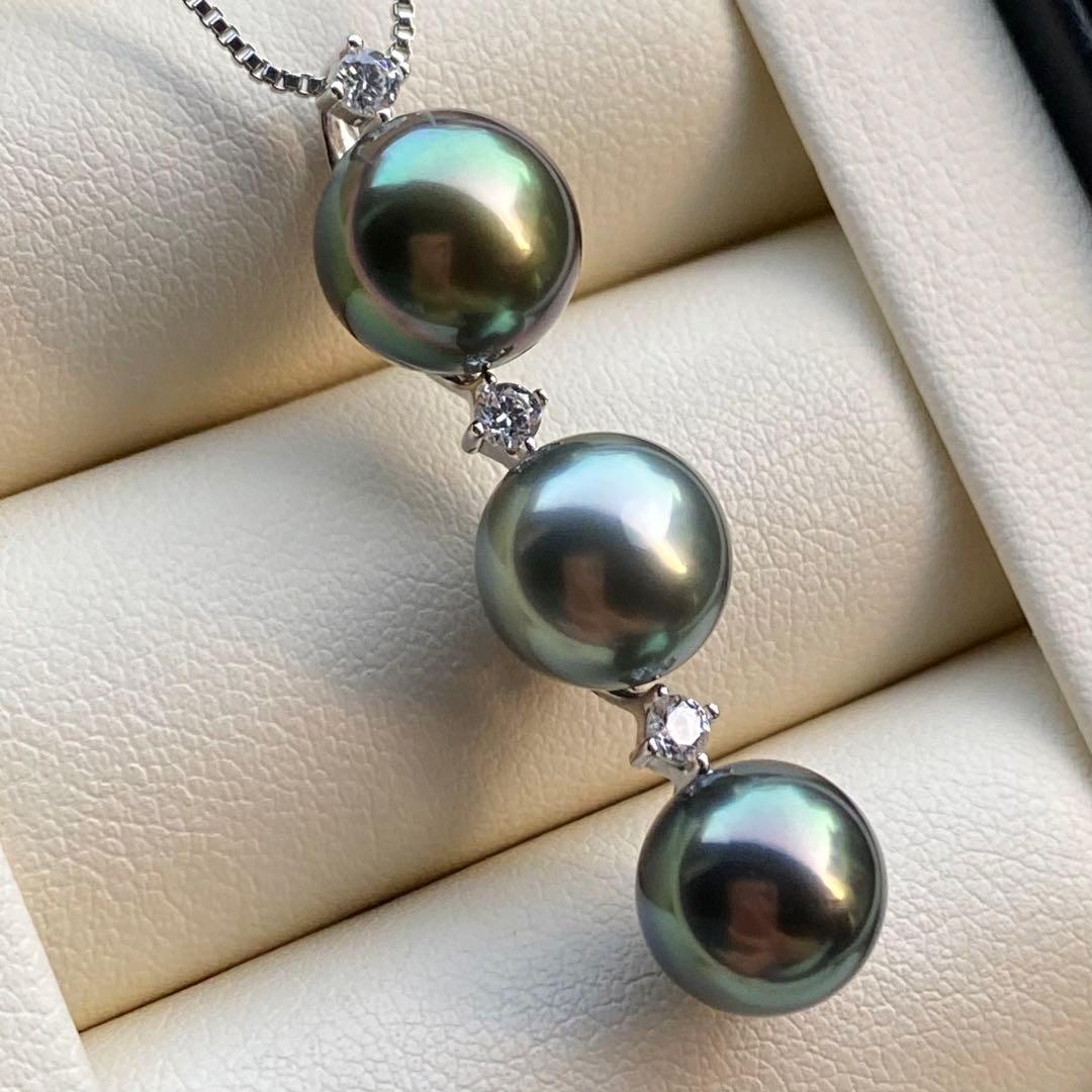 本真珠　南洋黒蝶真珠3連パールネックレストップ　ピーコックグリーン虹色PT804