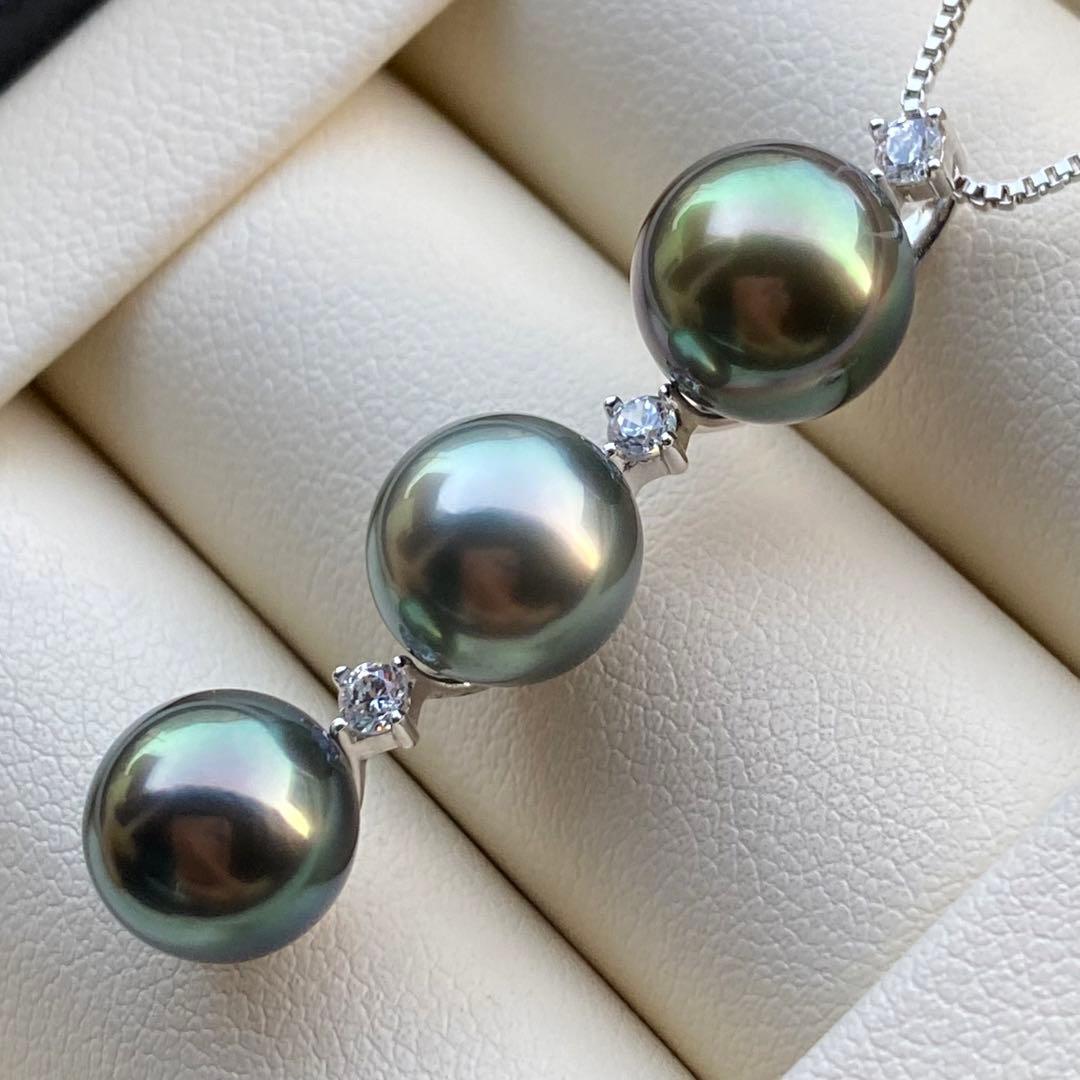 本真珠　南洋黒蝶真珠3連パールネックレストップ　ピーコックグリーン虹色PT804