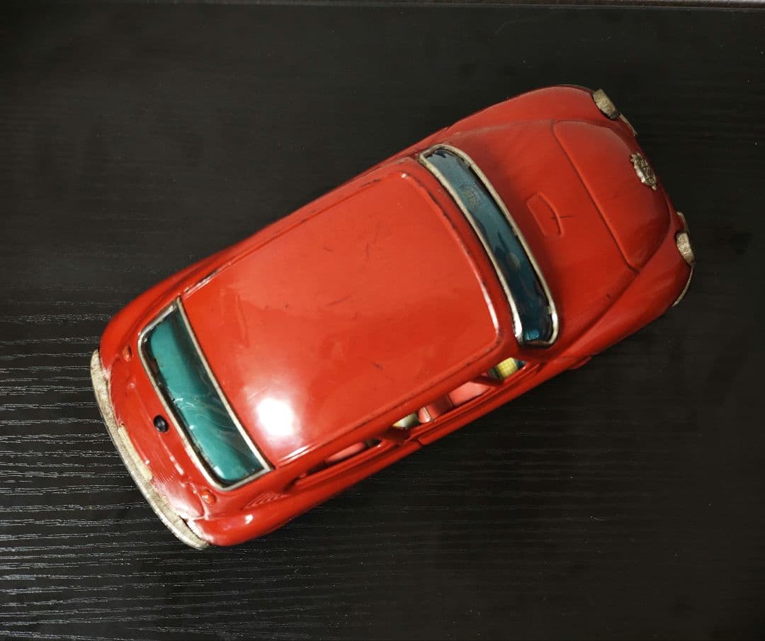 BANDAI　バンダイ　SUBARU　スバル360　左ハンドル　ブリキ　赤色