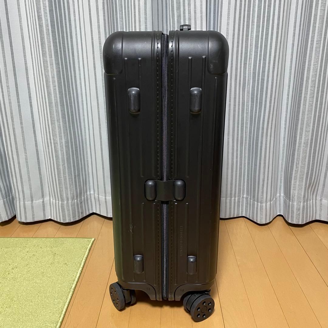 RIMOWA リモワ エッセンシャル　essential キャリーケース