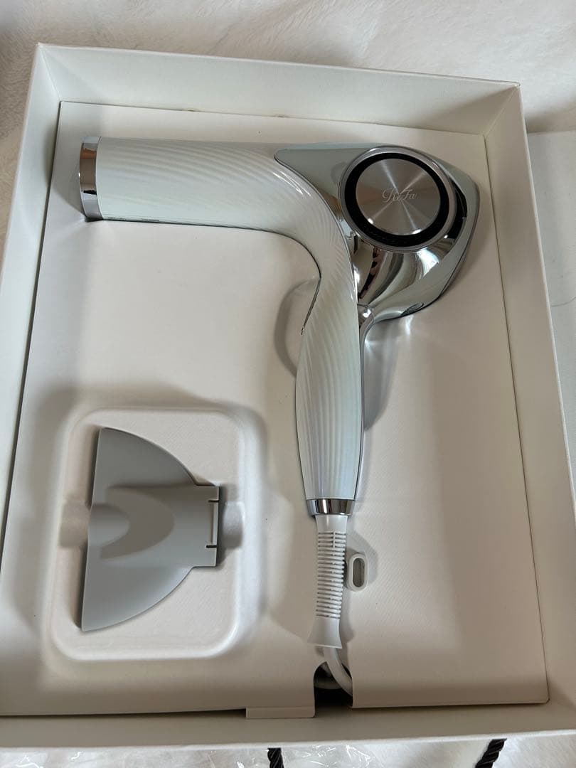 ReFa BEAUTECH ヘアドライヤープロ　2023年製　RE-AJ02A