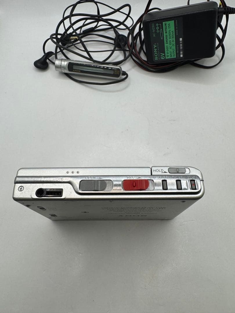 動作品 SONY MZ-R50 シルバー MDレコーダーMD WALKMAN
