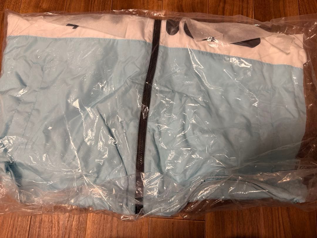 レア！ポケモン✖️FILA レントラーウィンドジャケット