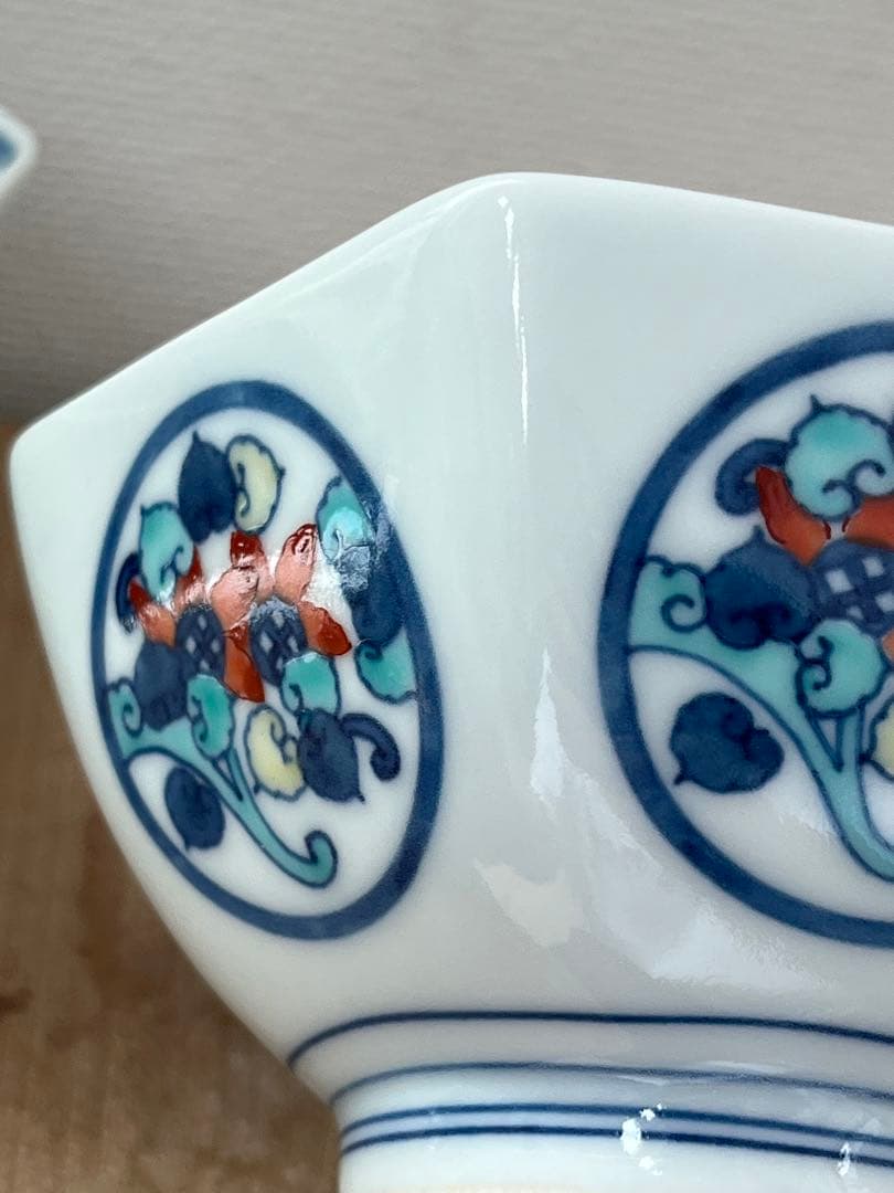 人間国宝　13代　今泉今右衛門窯 錦草花文 六角小鉢 色鍋島 有田焼 高級