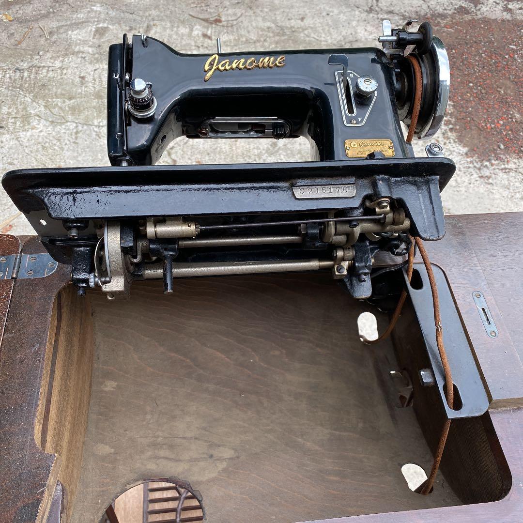 足踏みミシン　ジャノメ　HAー1型