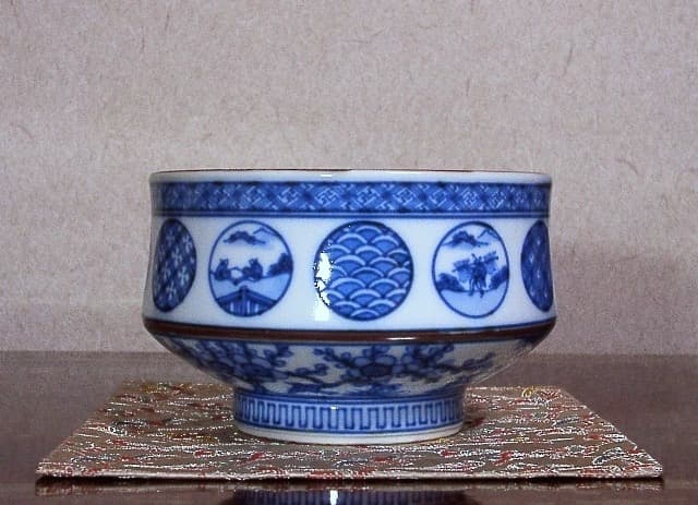 京焼・清水焼　二代 大丸北峰作　倣祥瑞　茶碗　無傷　共箱　古物。