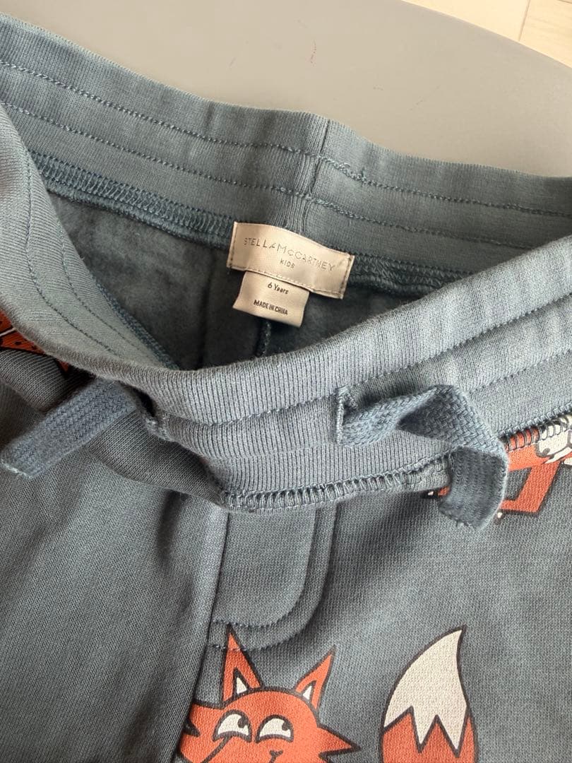 新品未使用　 ステラ　マッカートニー　キッズ　トレーナー　裏起毛上下セット　6Y