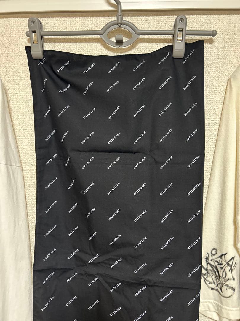 BALENCIAGA ブラック バンダナ