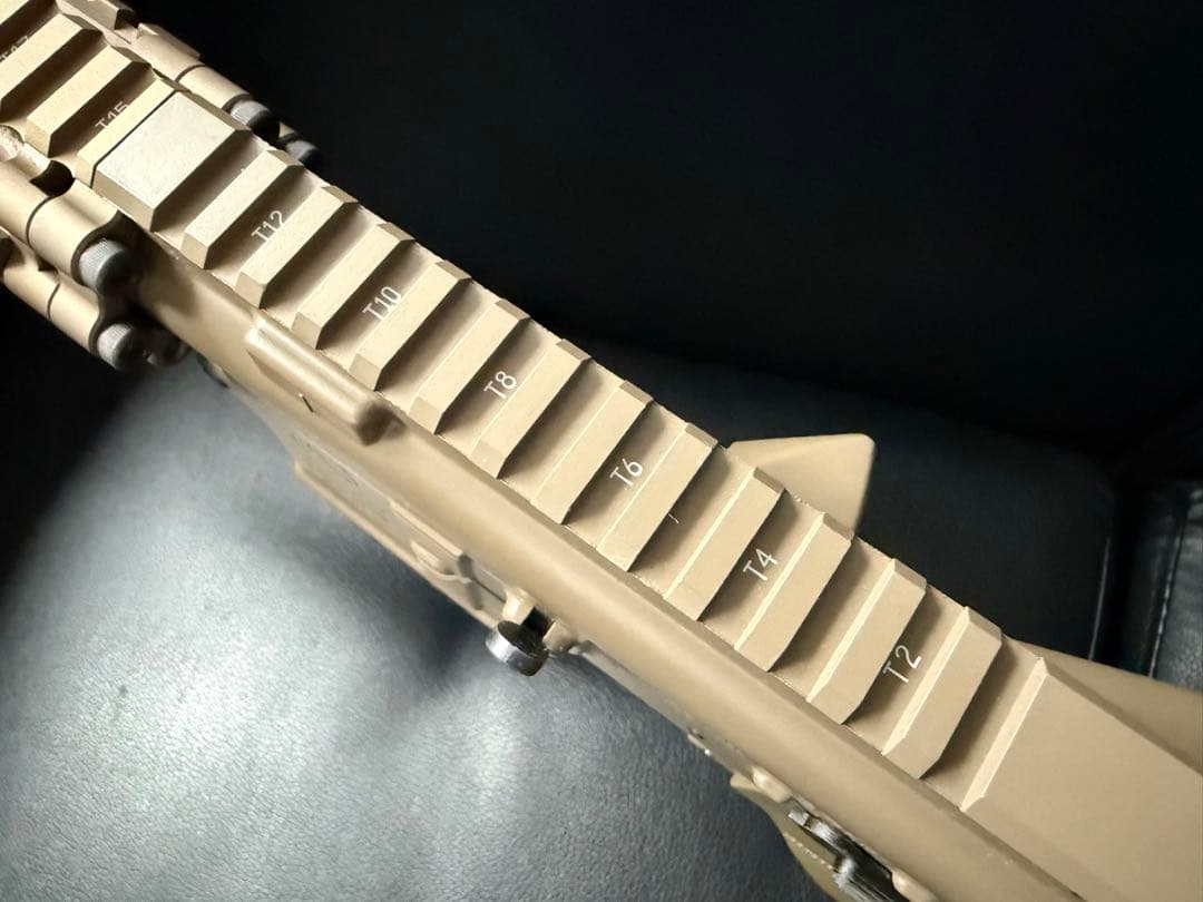 超美品 入手困難 東京マルイ 次世代電動ガン レシーライフル TANカラー