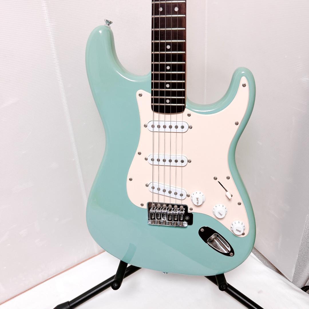 美品 Squier スクワイヤー Stratocaster サーフグリーン